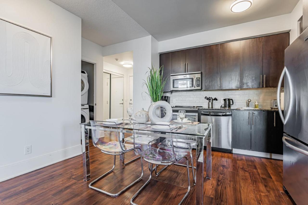 Luxury Apartments In Mississauga Dış mekan fotoğraf