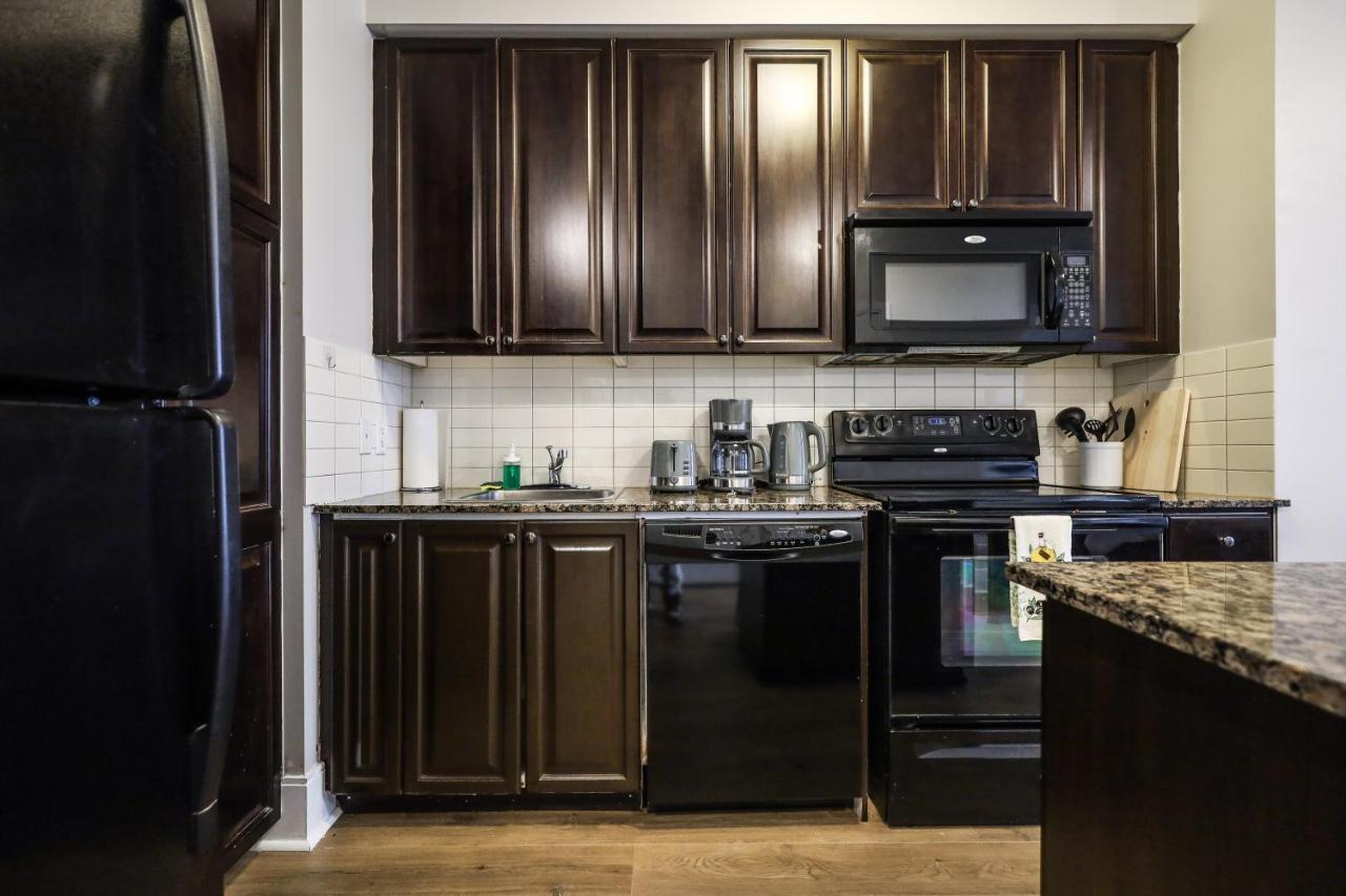 Luxury Apartments In Mississauga Dış mekan fotoğraf