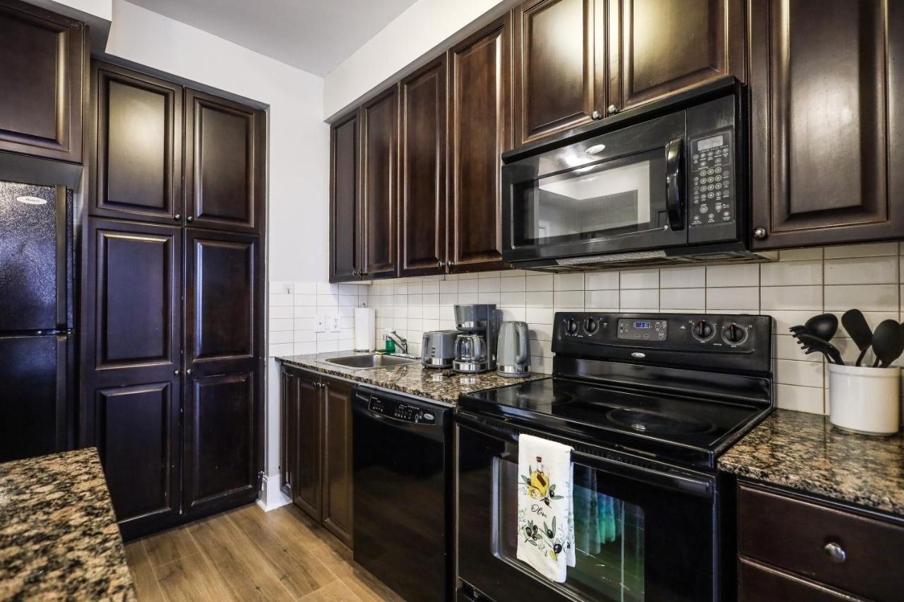 Luxury Apartments In Mississauga Dış mekan fotoğraf