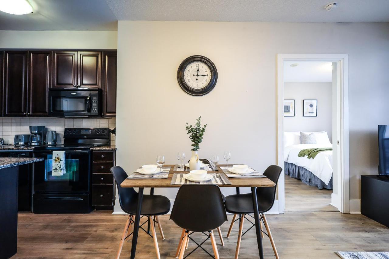 Luxury Apartments In Mississauga Dış mekan fotoğraf