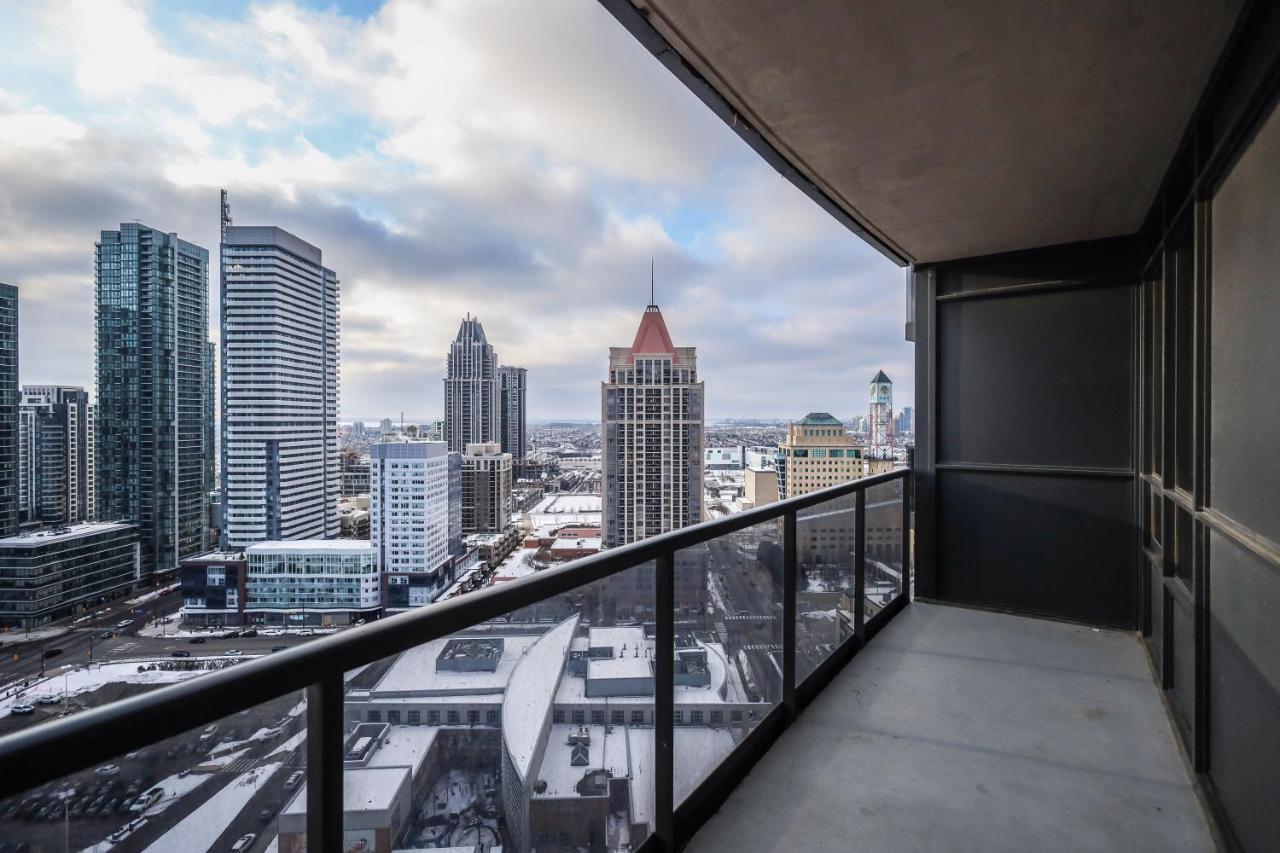 Luxury Apartments In Mississauga Dış mekan fotoğraf